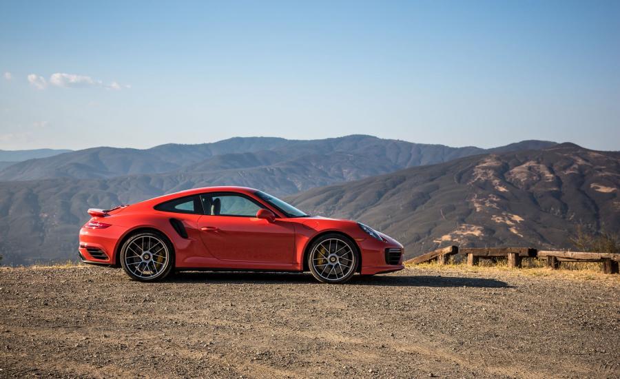 Porsche 911 Turbo S Coupe 2016 года  (NA) (фото 28 из 29)